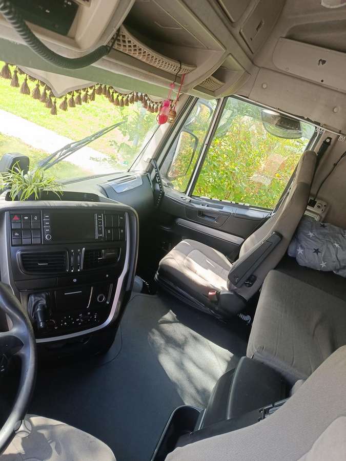 Iveco Stralis, 2 miegamosios vietos