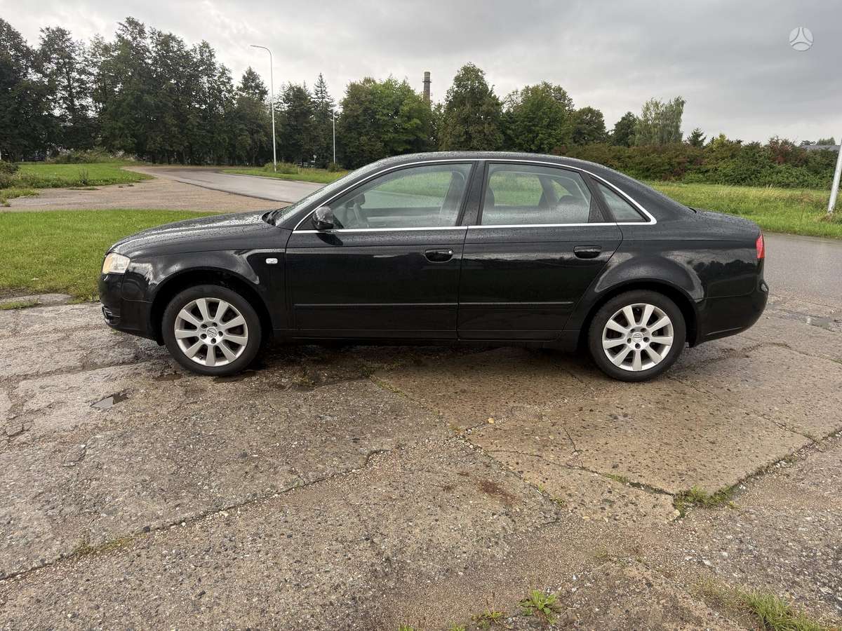 Audi A4, 2.0 l., Седан
