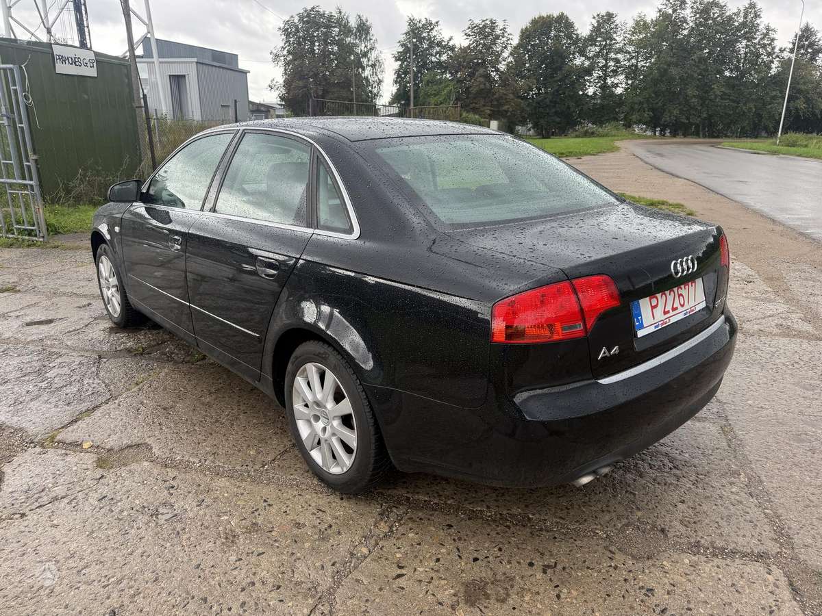 Audi A4, 2.0 l., Седан