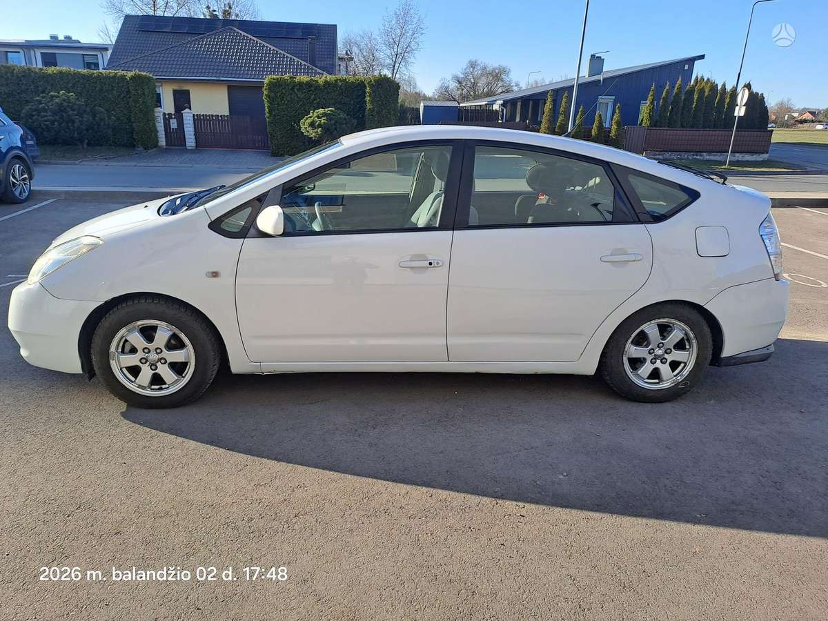 Toyota Prius - 6