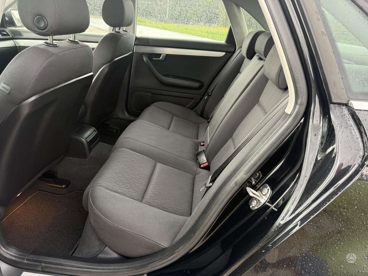 Audi A4, 2.0 l., sedanas