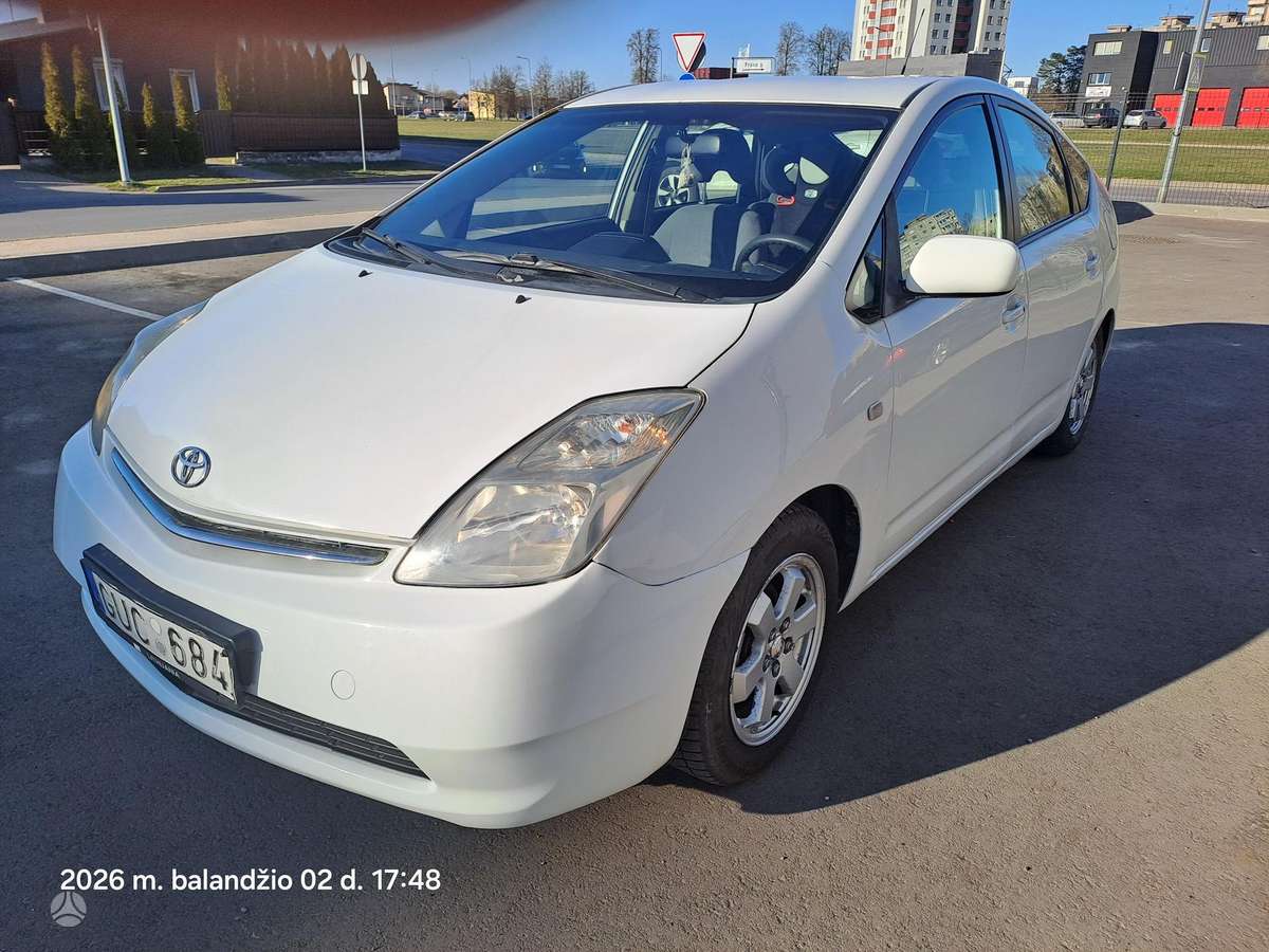 Toyota Prius - 7