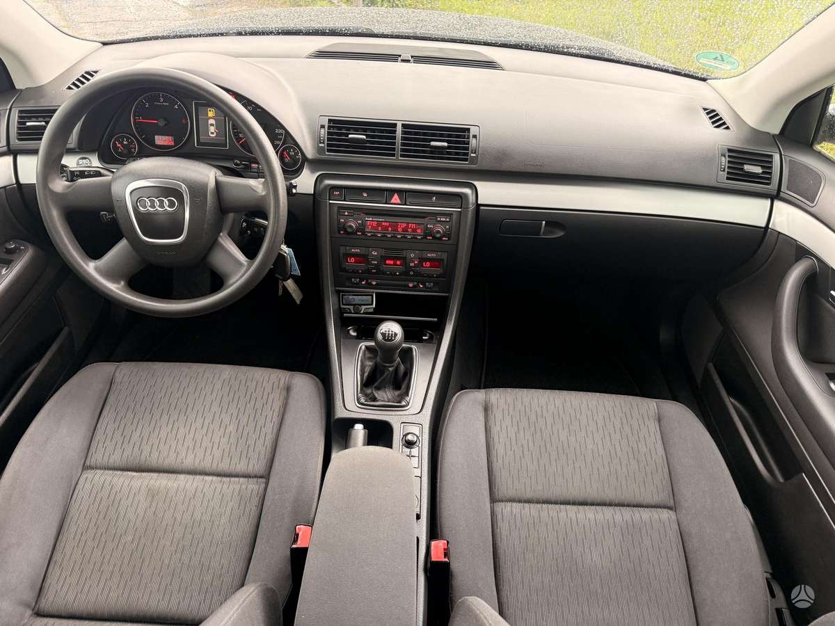 Audi A4, 2.0 l., sedanas