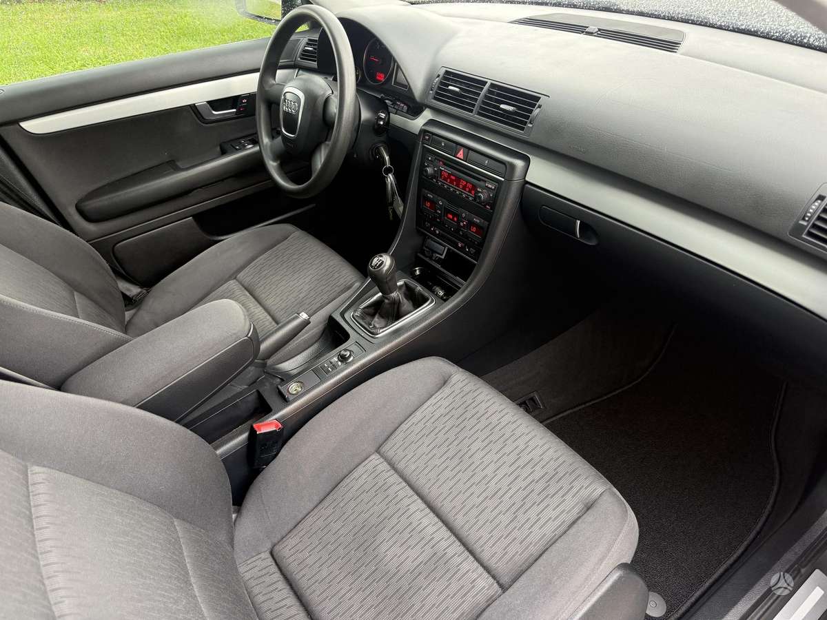 Audi A4, 2.0 l., sedanas