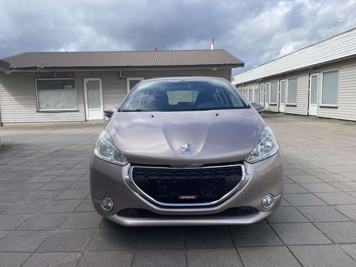 Peugeot 208 - 2