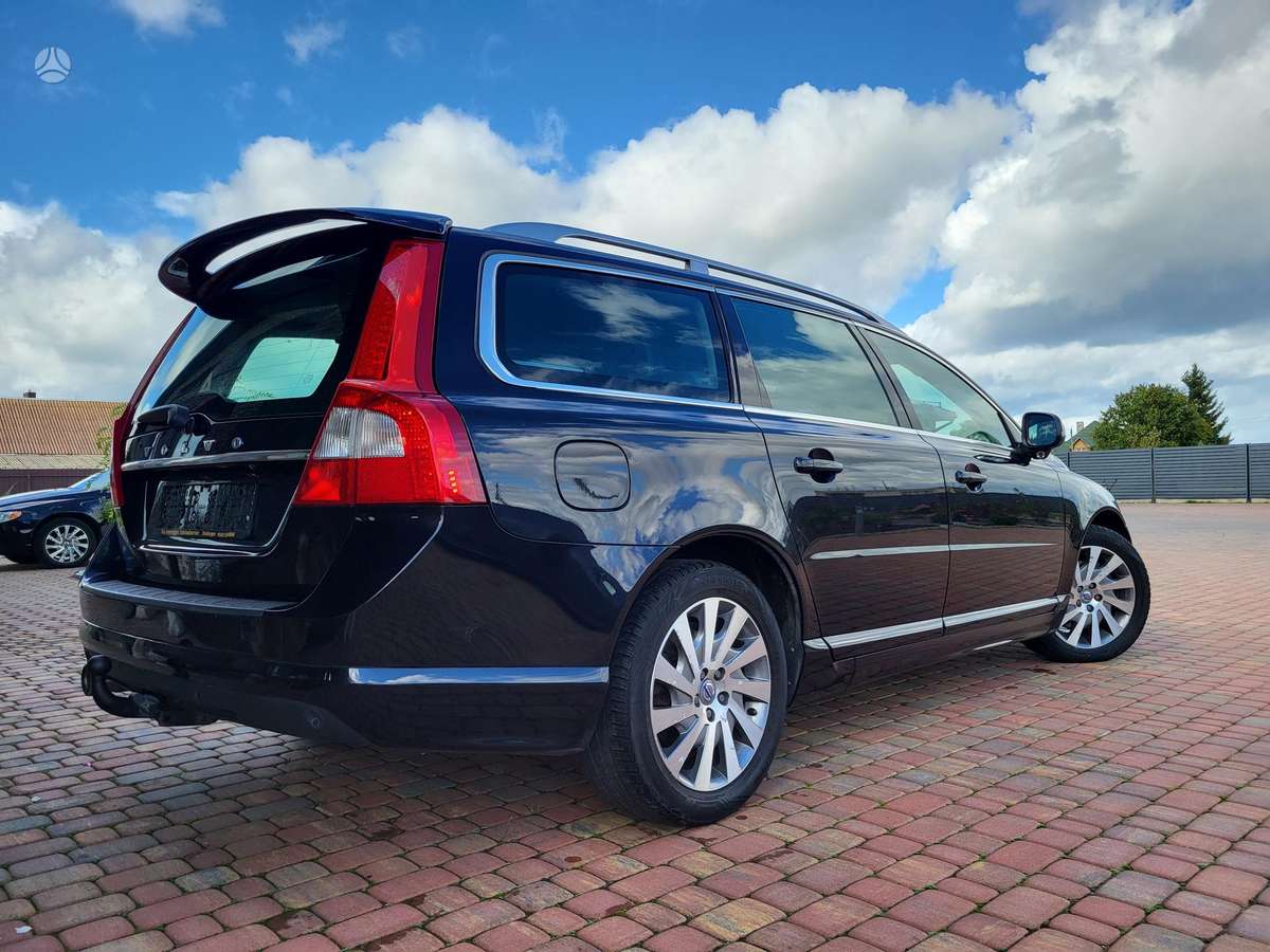 Volvo V70, 2.0 l., Универсал
