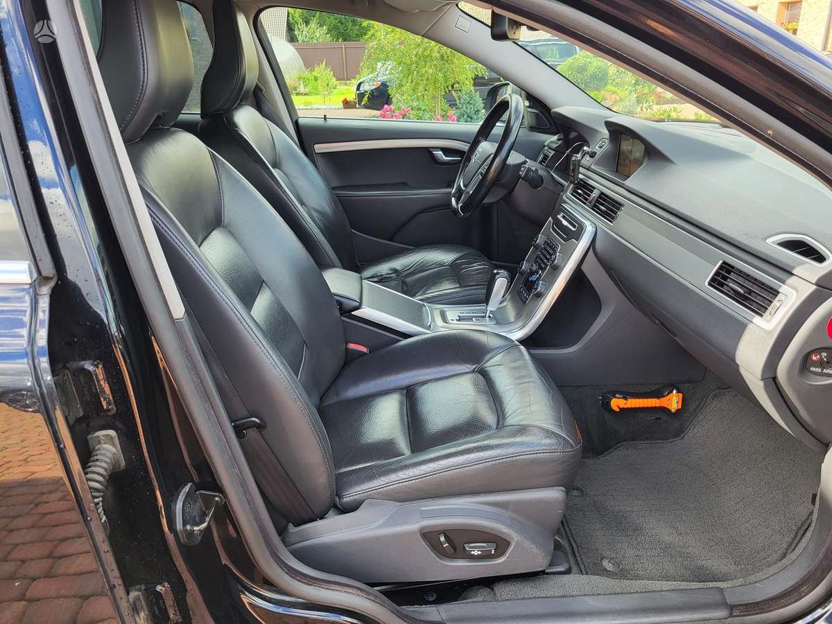 Volvo V70, 2.0 l., Универсал