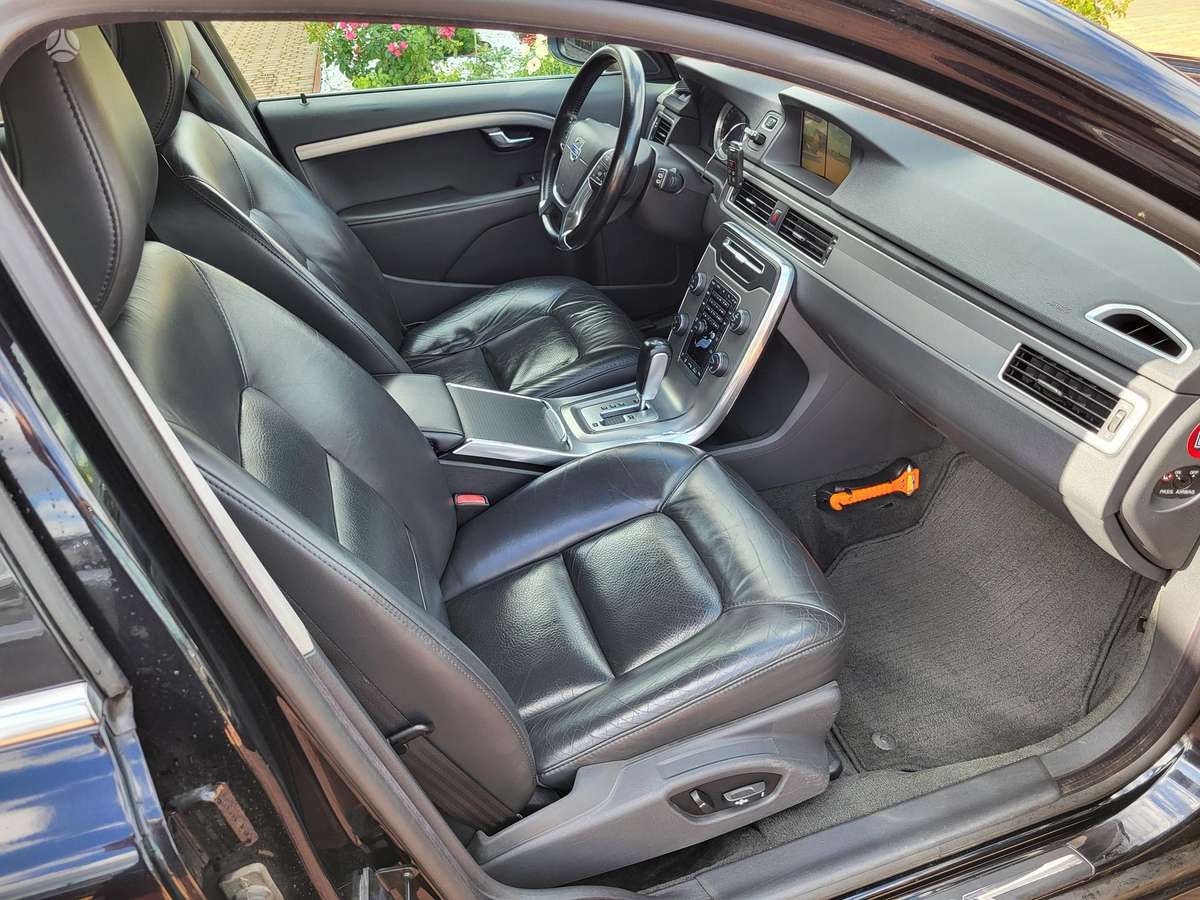 Volvo V70, 2.0 l., universalas