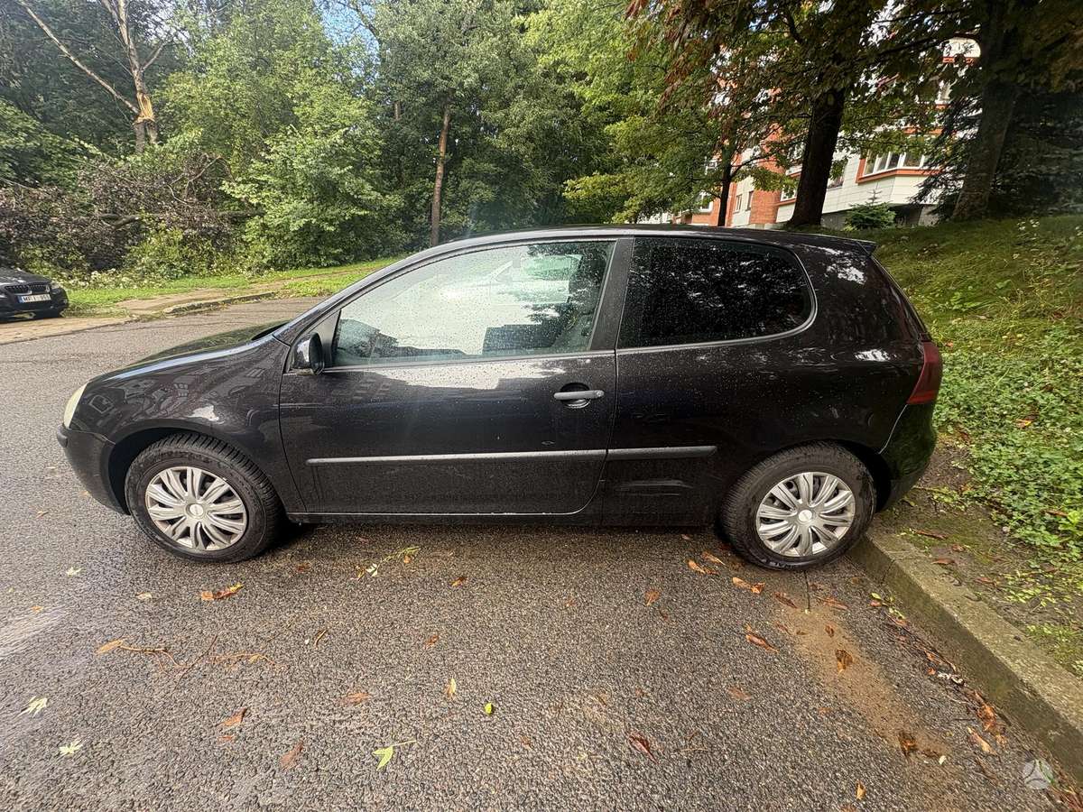 Volkswagen Golf - 4