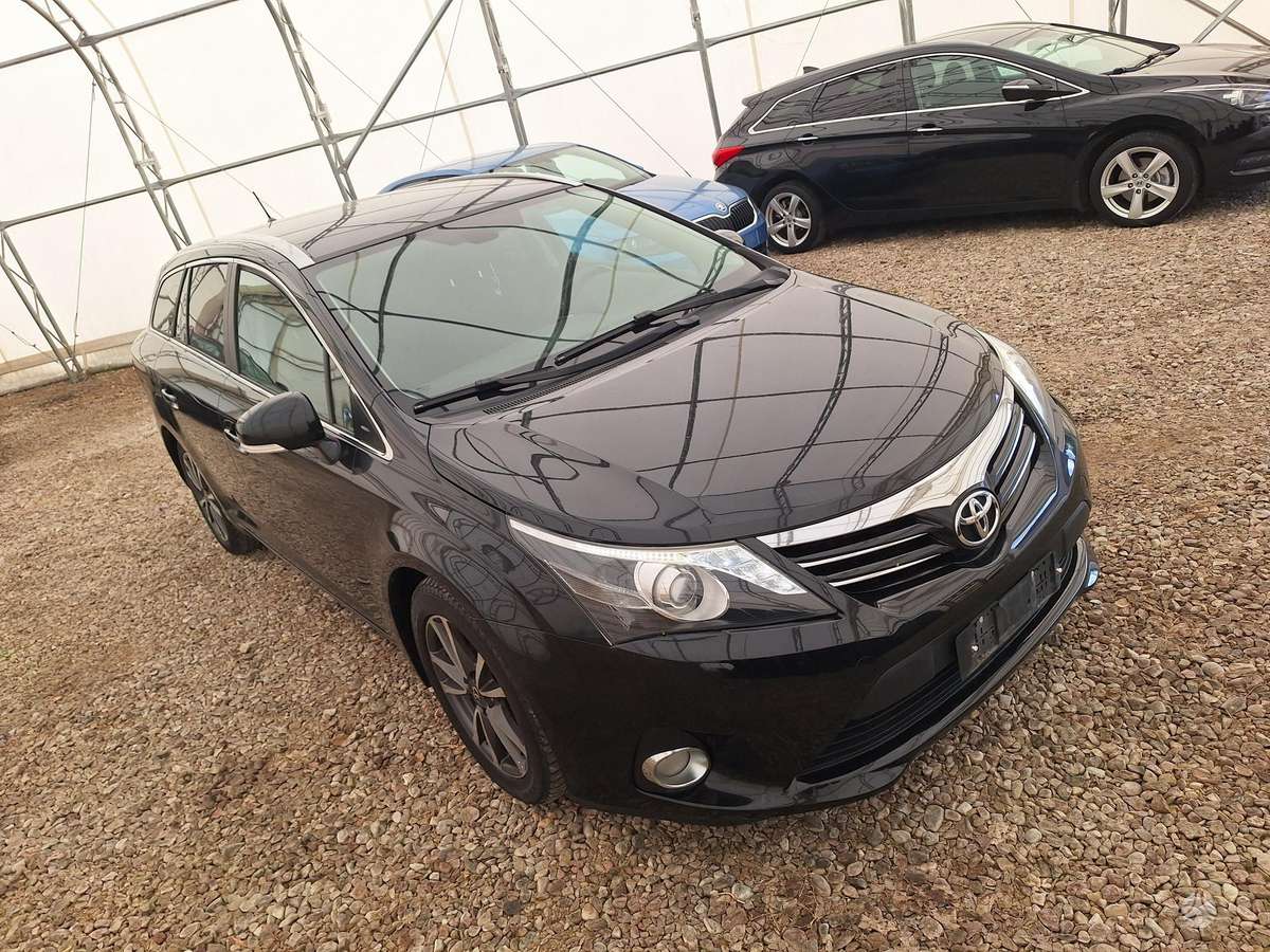 Toyota Avensis - 7