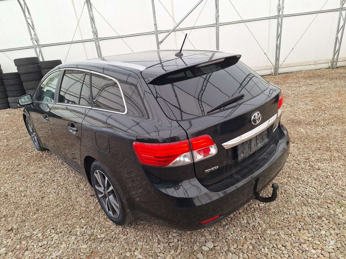 Toyota Avensis - 3