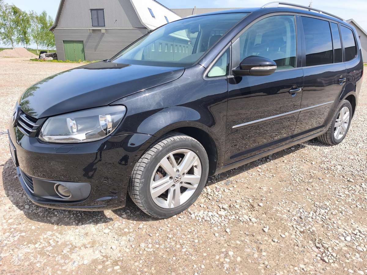 Volkswagen Touran - 9