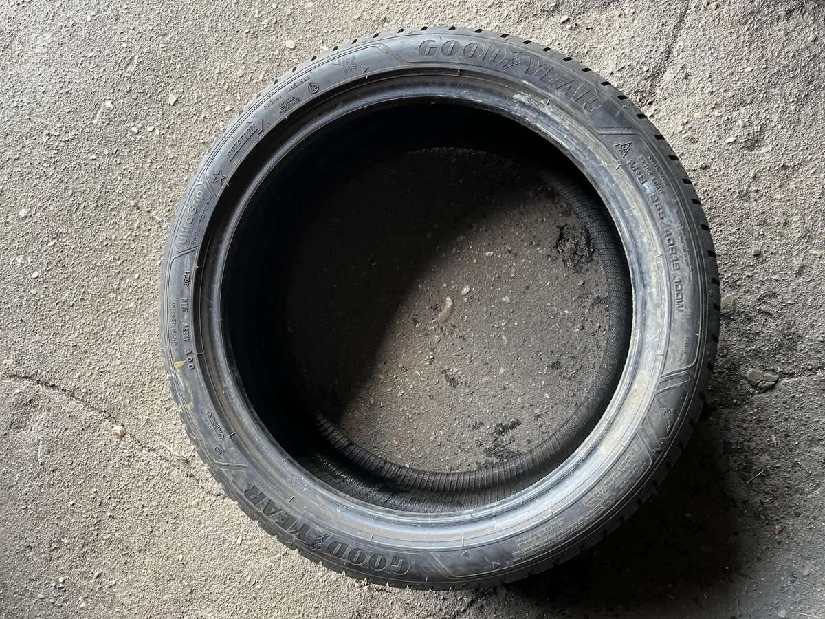 Goodyear UltraGrip Performance +, зимние 255/40 R19