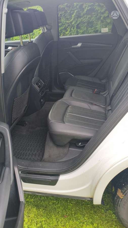 Audi Q5, 2.0 l., Минивэн