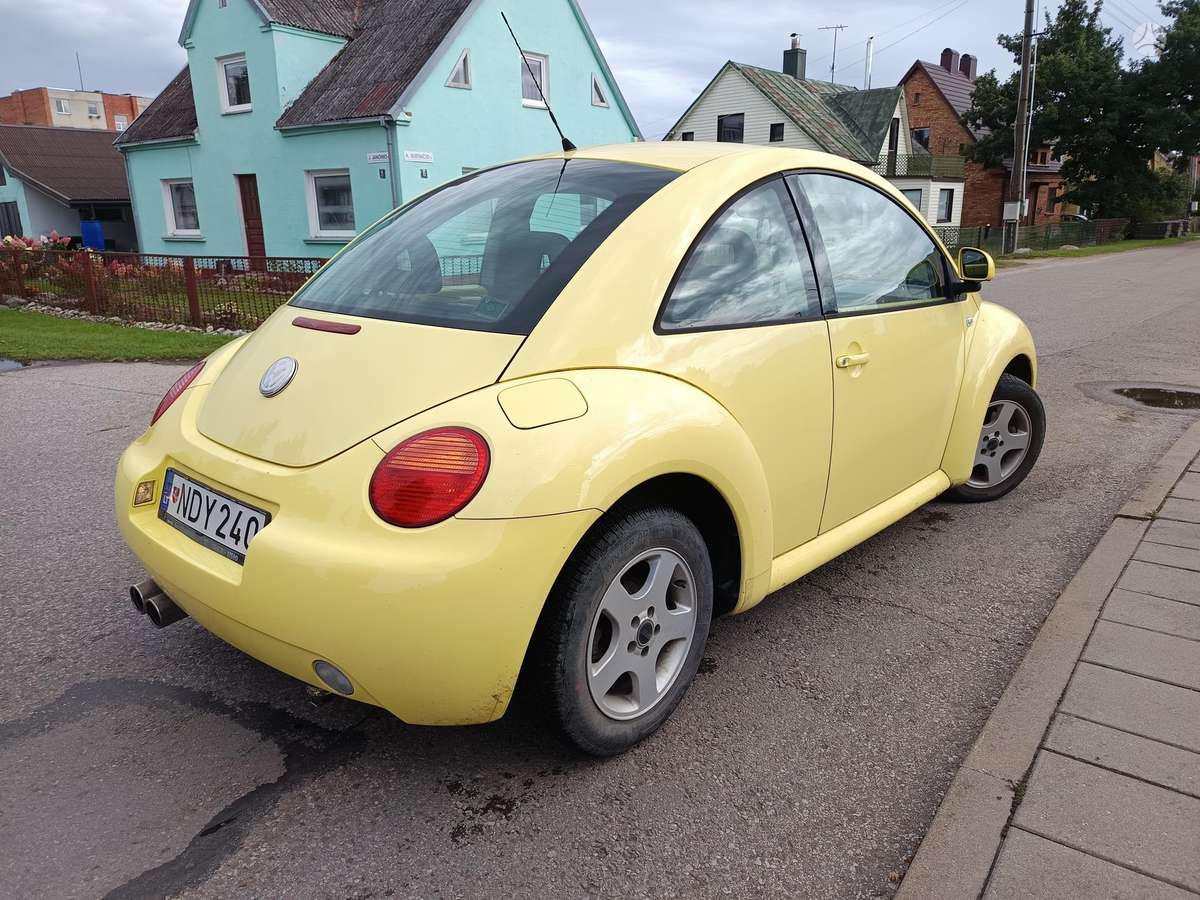 Volkswagen Beetle - 4