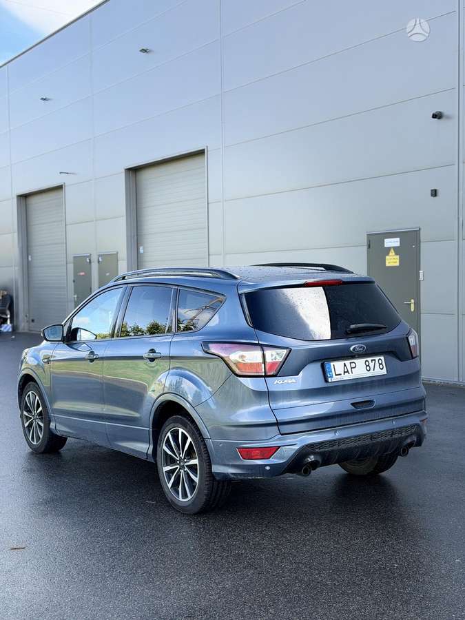 Ford Kuga, 2.2 l., Седан