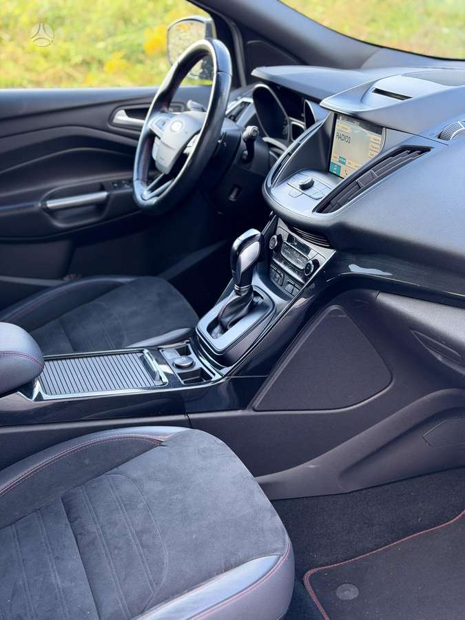 Ford Kuga, 2.2 l., Седан