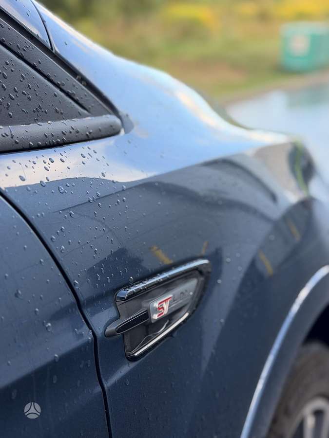 Ford Kuga, 2.2 l., Седан