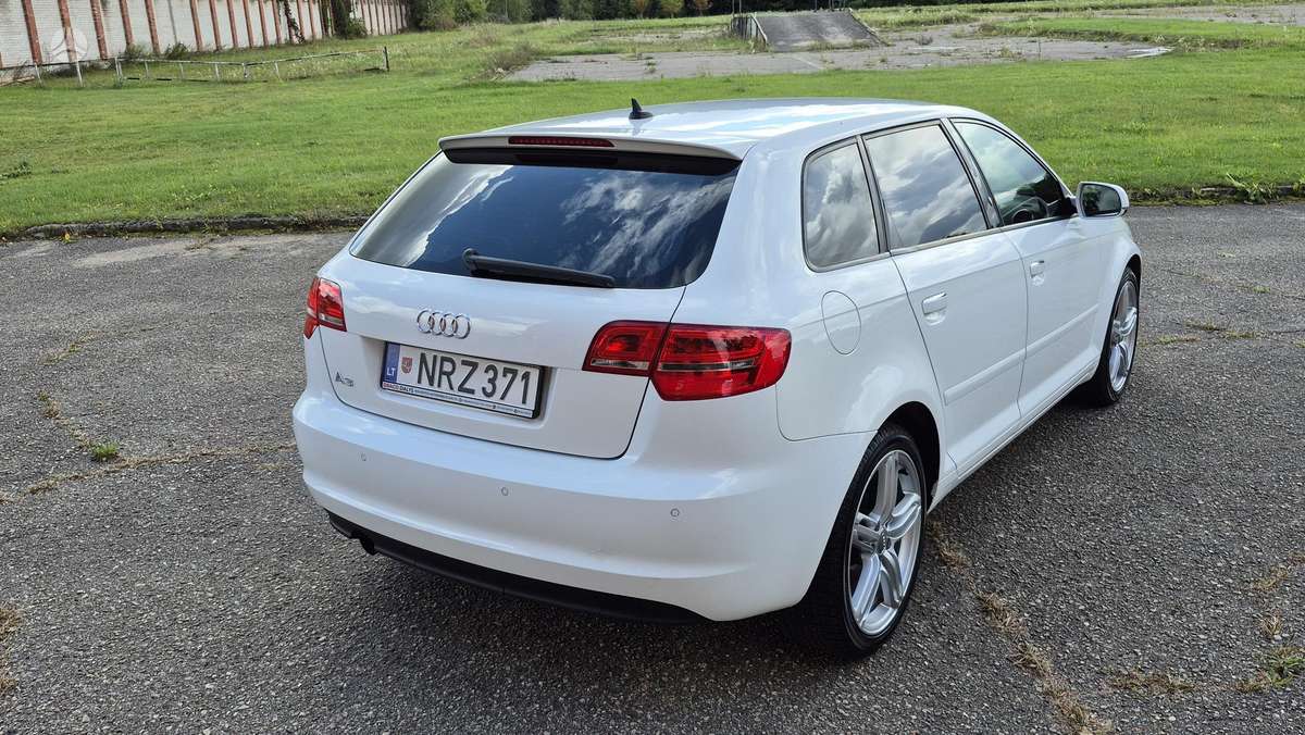 Audi A3, 2.0 l., Хэтчбек
