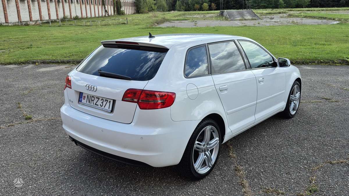 Audi A3, 2.0 l., Хэтчбек