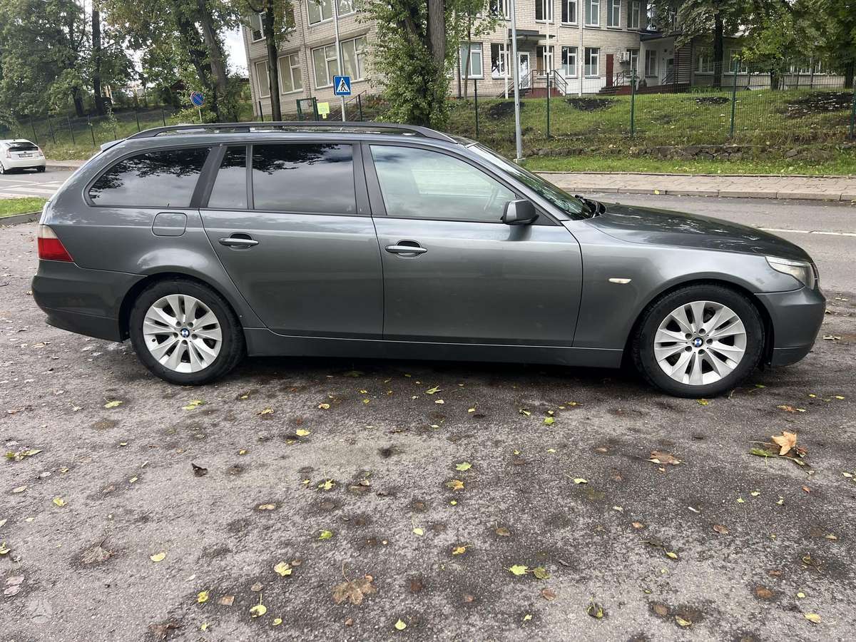 BMW 525, 2.5 l., Универсал