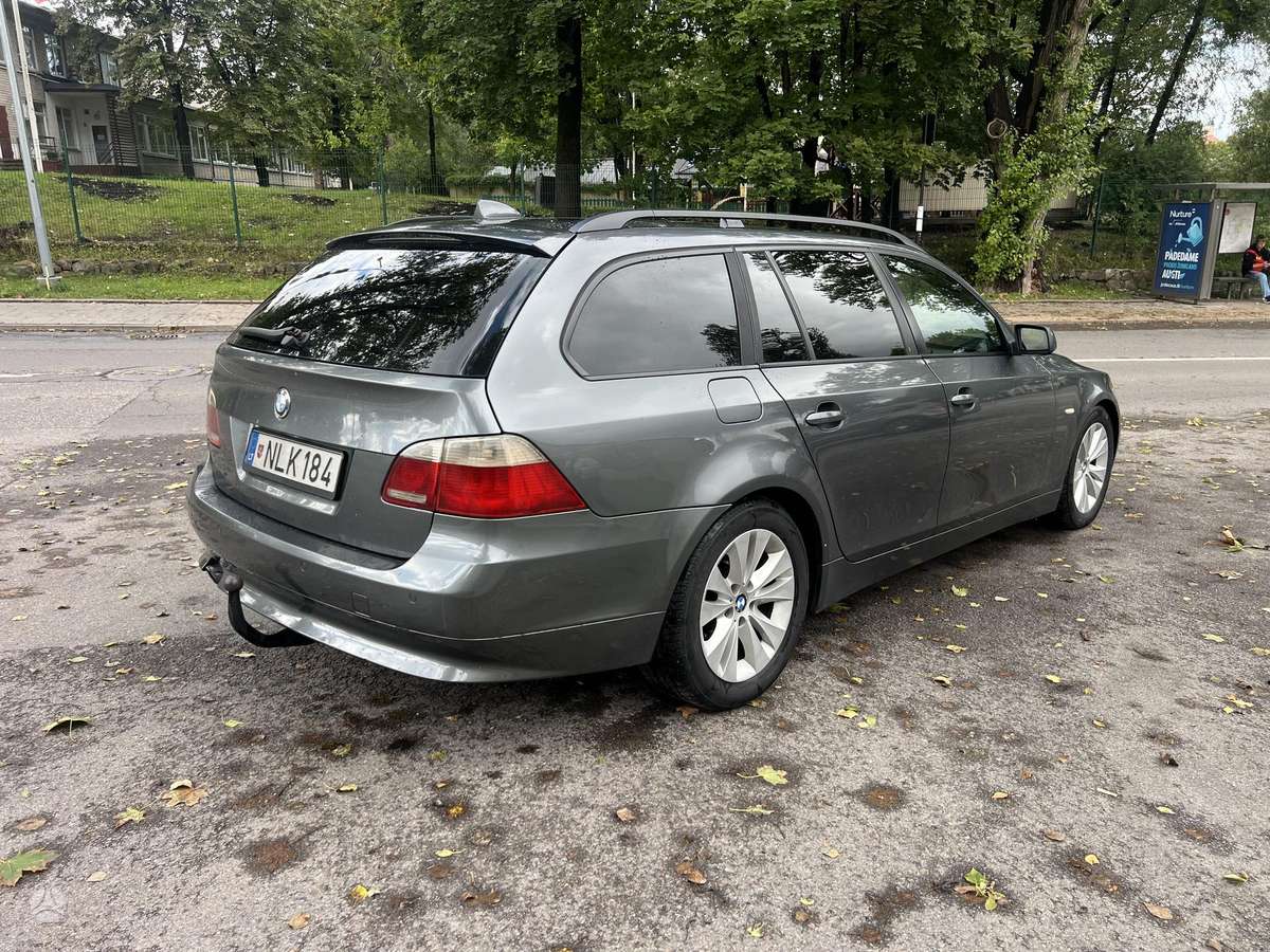 BMW 525, 2.5 l., Универсал