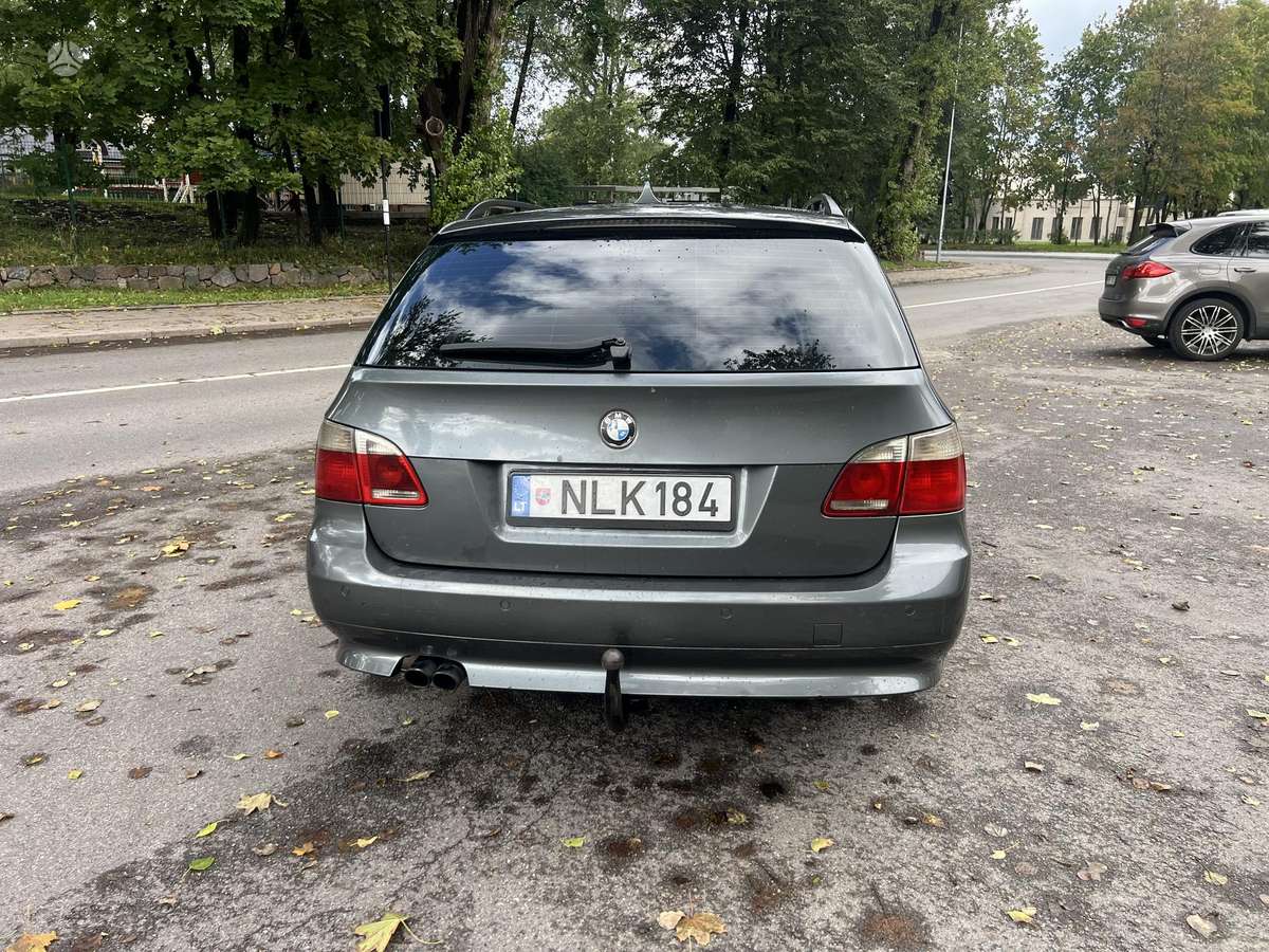 BMW 525, 2.5 l., Универсал