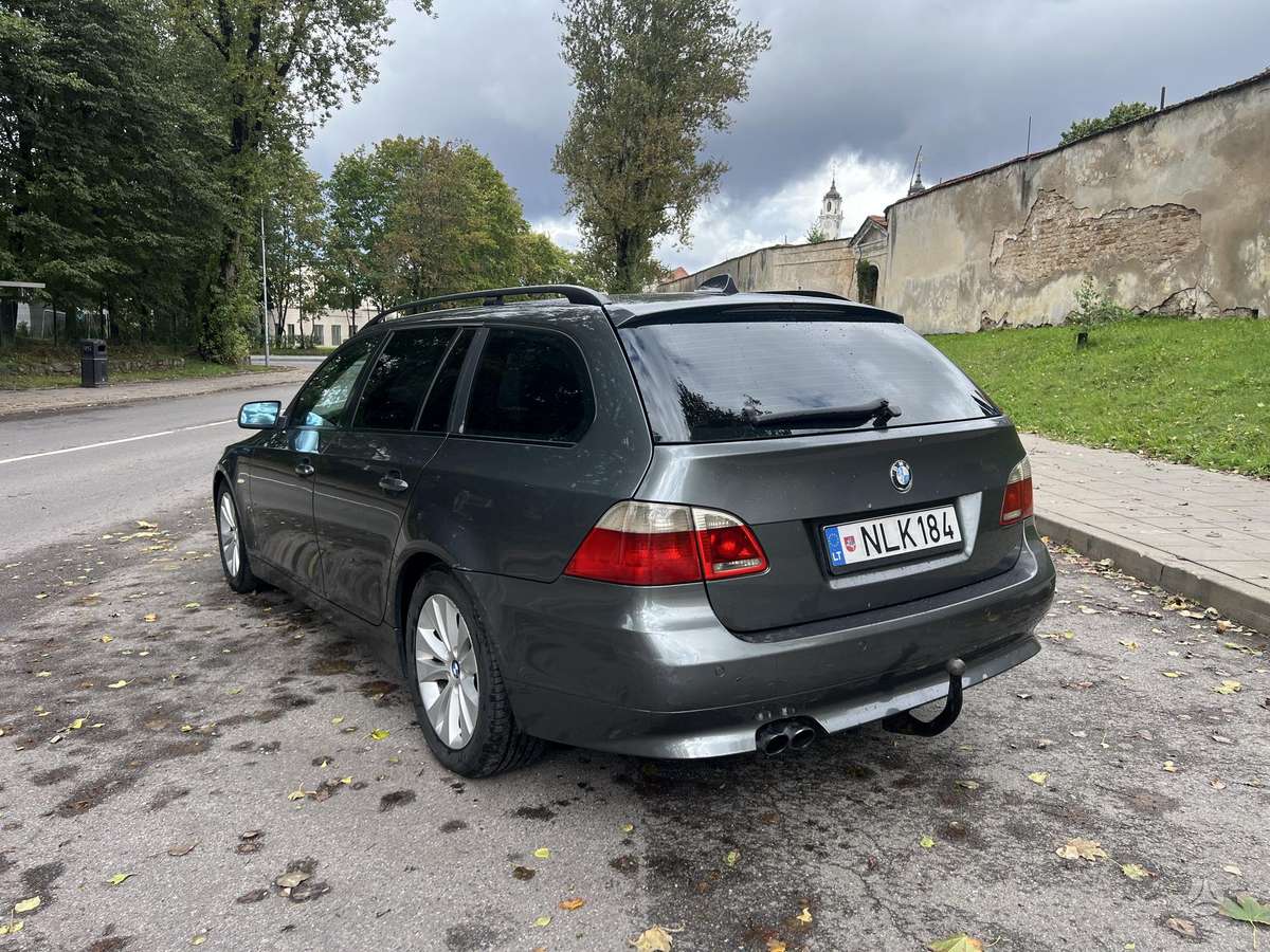 BMW 525, 2.5 l., Универсал