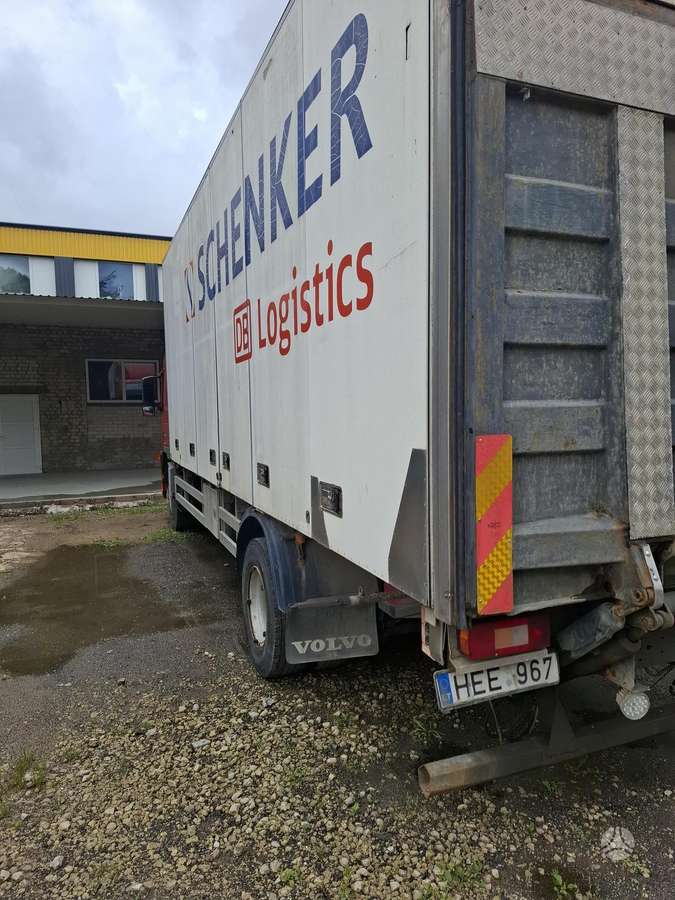 Volvo Fm9, isothermal trucks