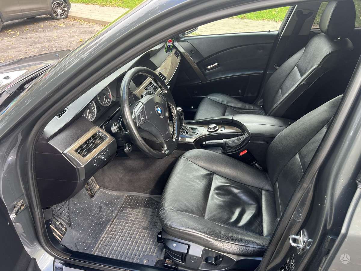 BMW 525, 2.5 l., Универсал