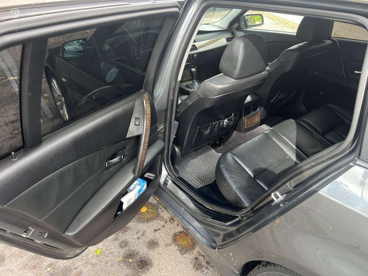 BMW 525, 2.5 l., Универсал