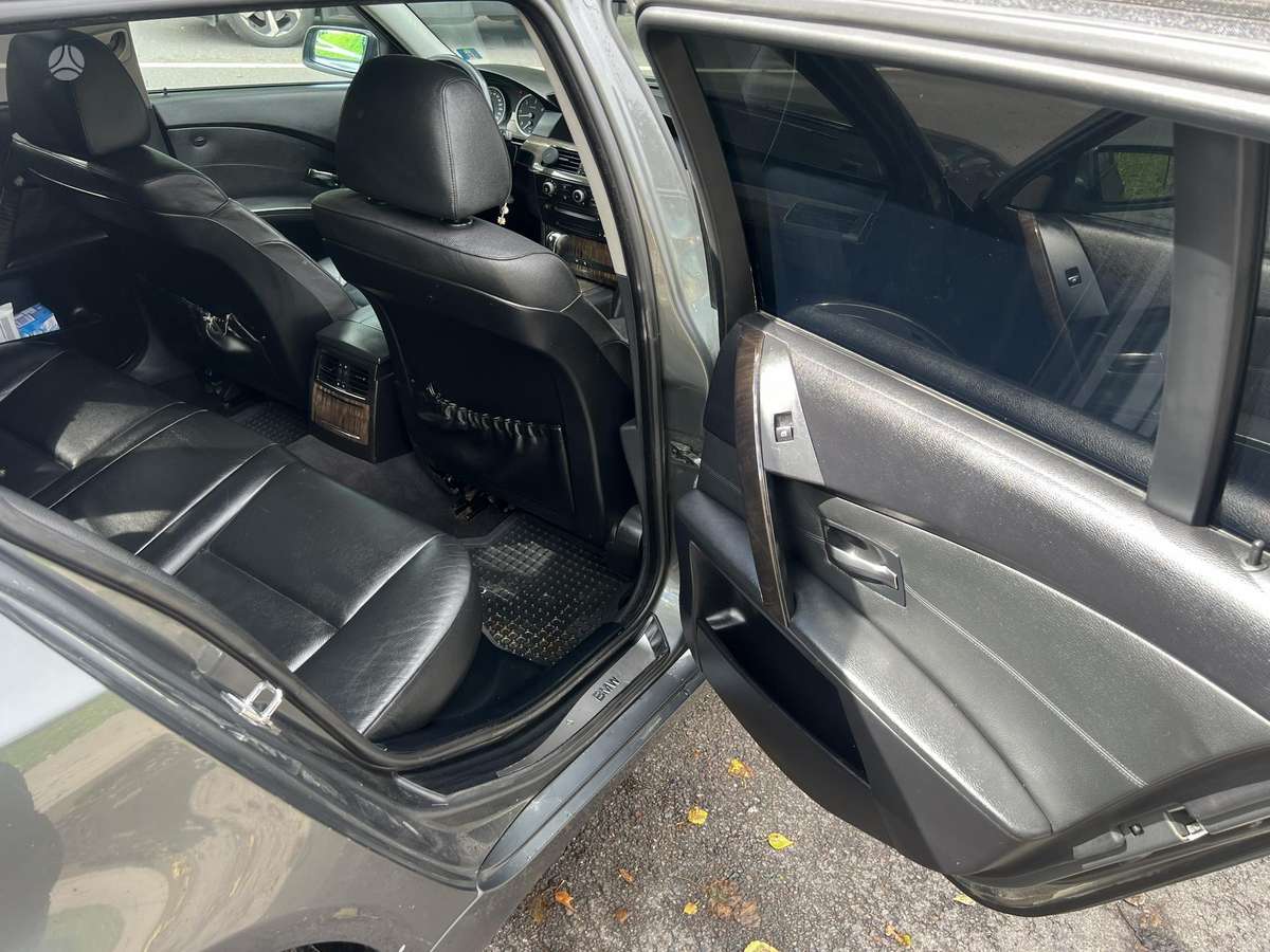 BMW 525, 2.5 l., Универсал