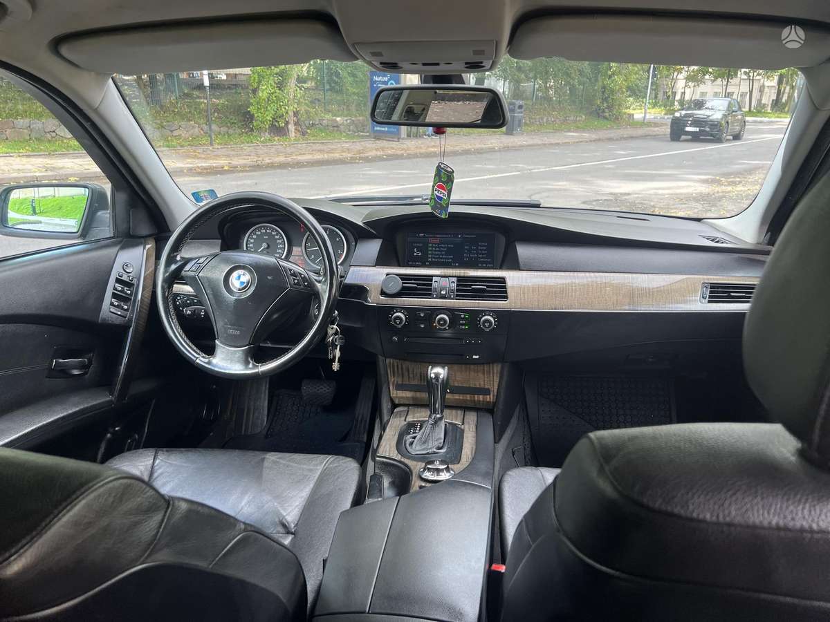 BMW 525, 2.5 l., Универсал