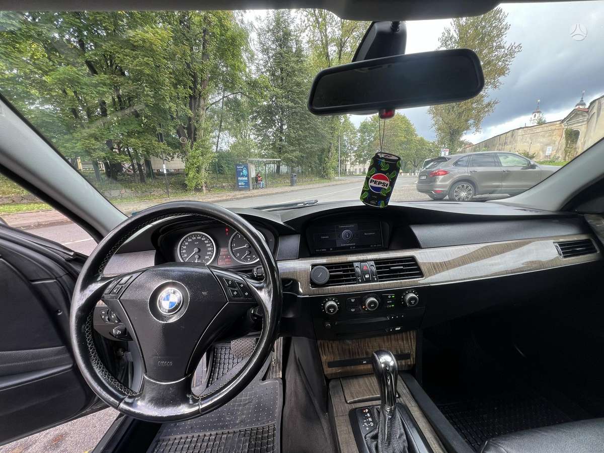 BMW 525, 2.5 l., Универсал