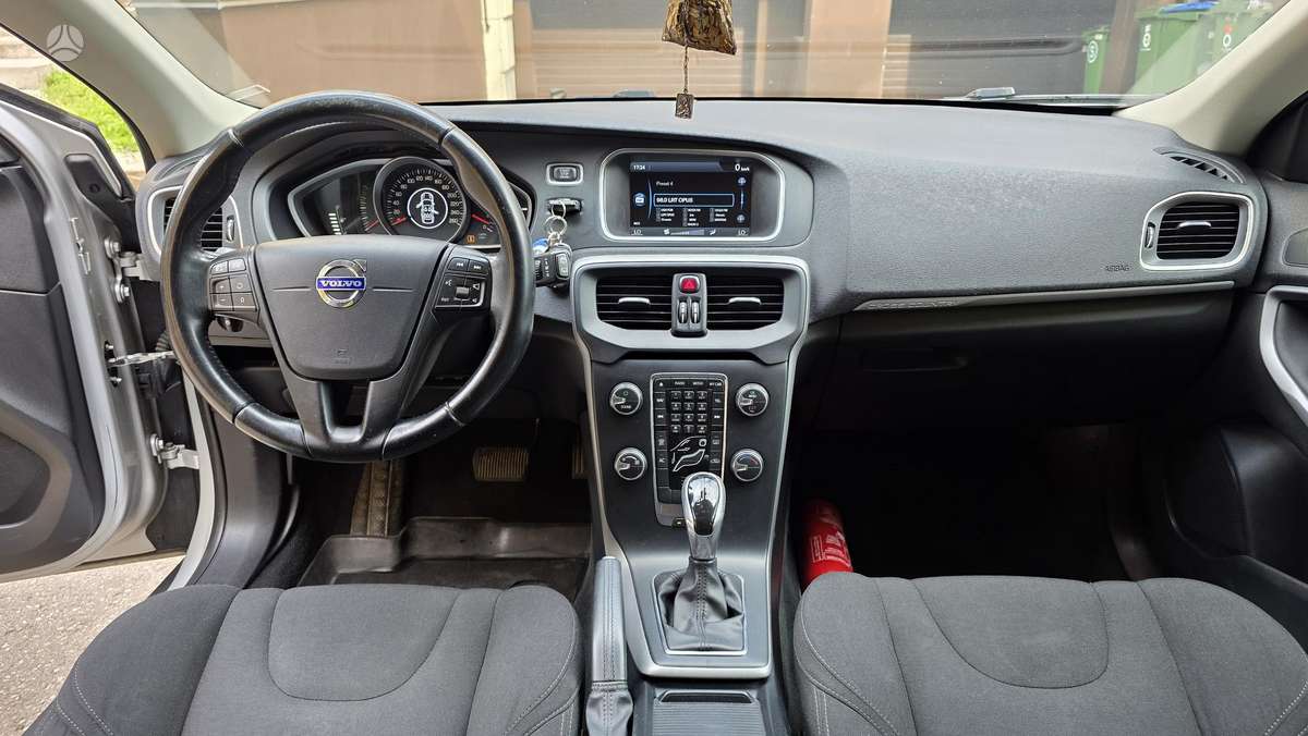Volvo V40 Cross Country - 7
