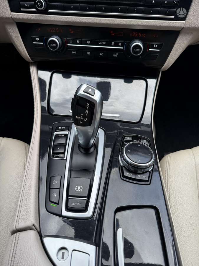 BMW 520, 2.0 l., wagon