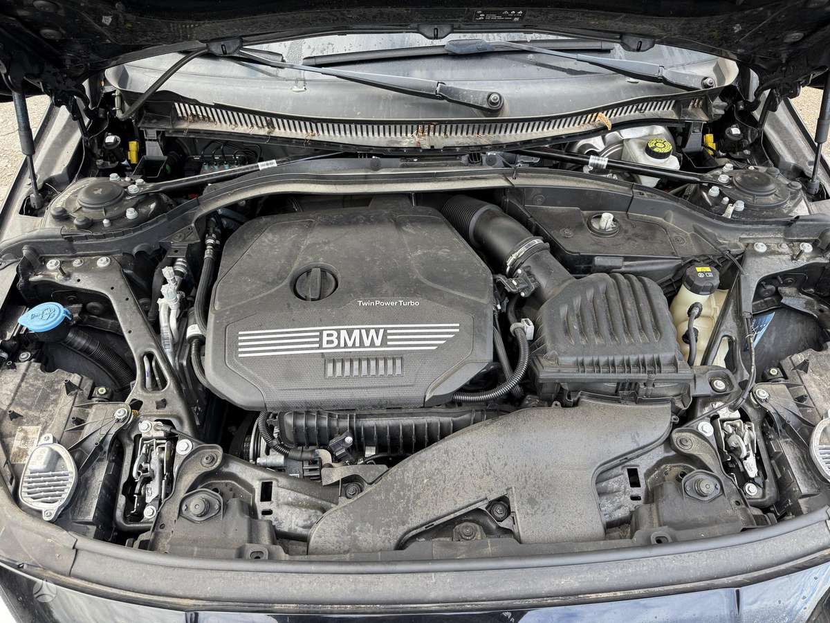BMW 118, 1.5 l., hatchback