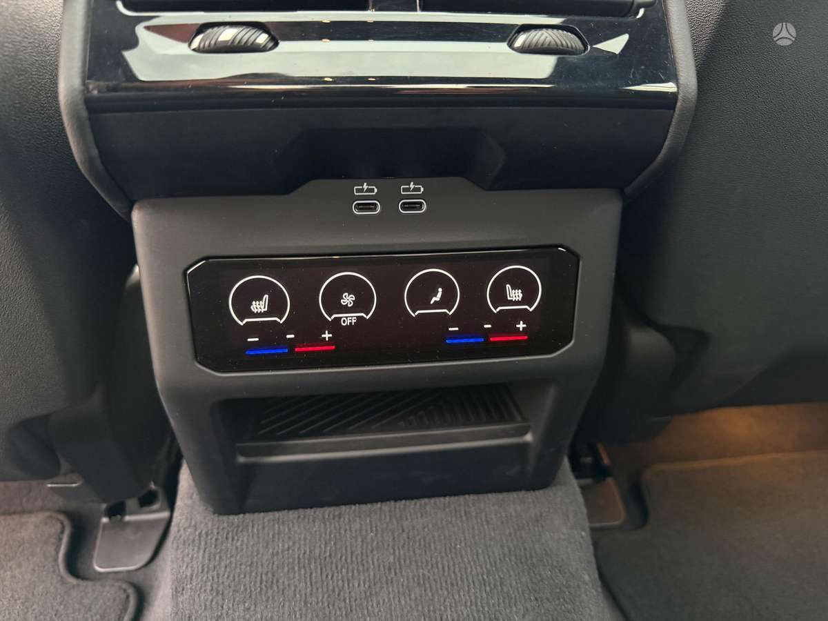 BMW i5, saloon / sedan