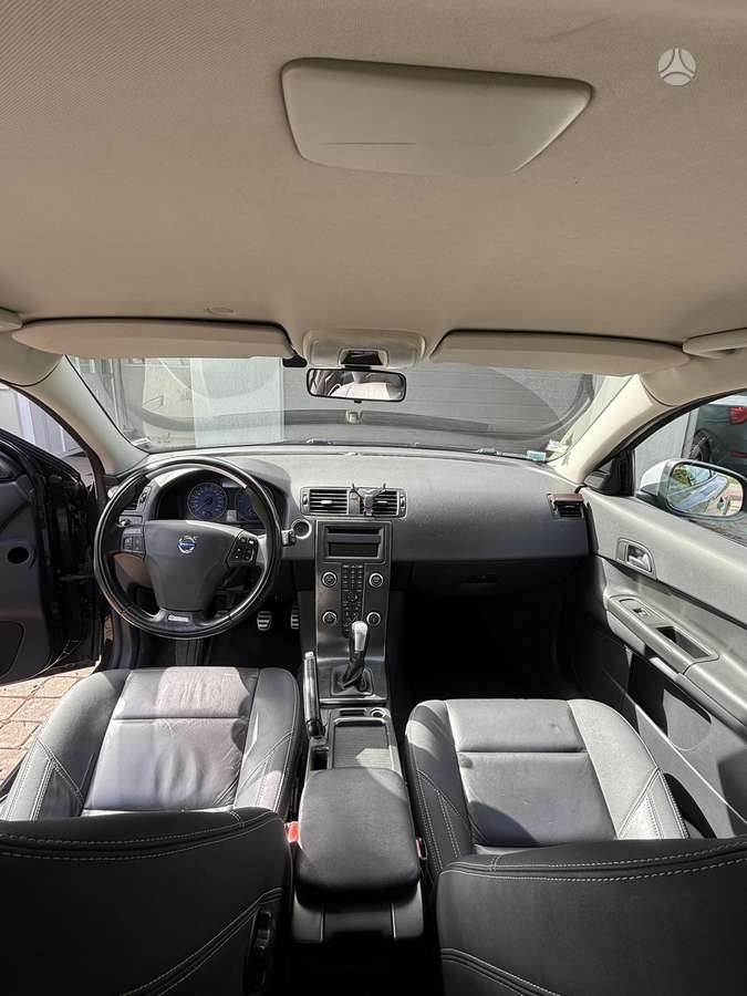 Volvo C30, 1.6 l., hatchback