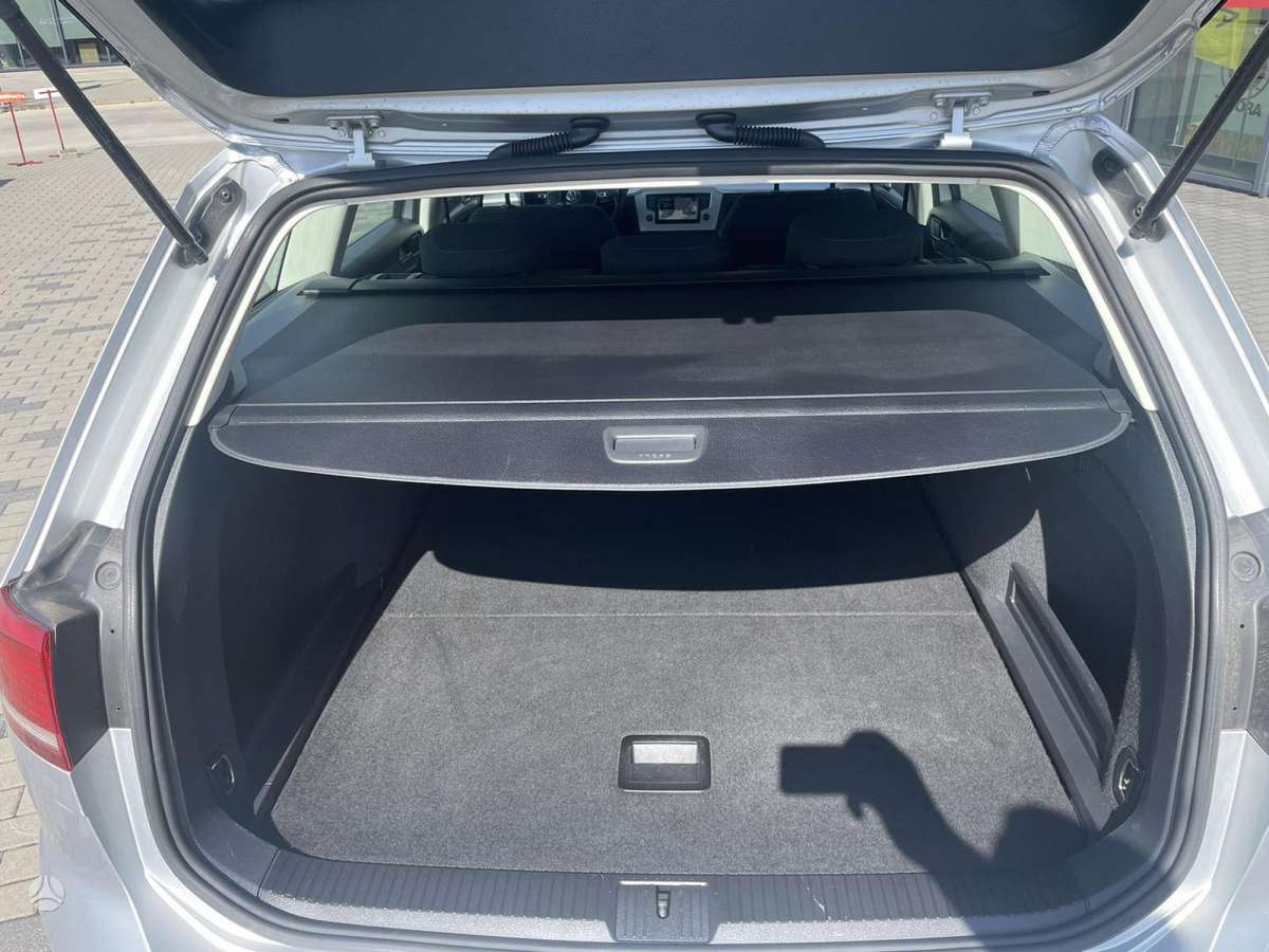 Volkswagen Passat, 2.0 l., Универсал