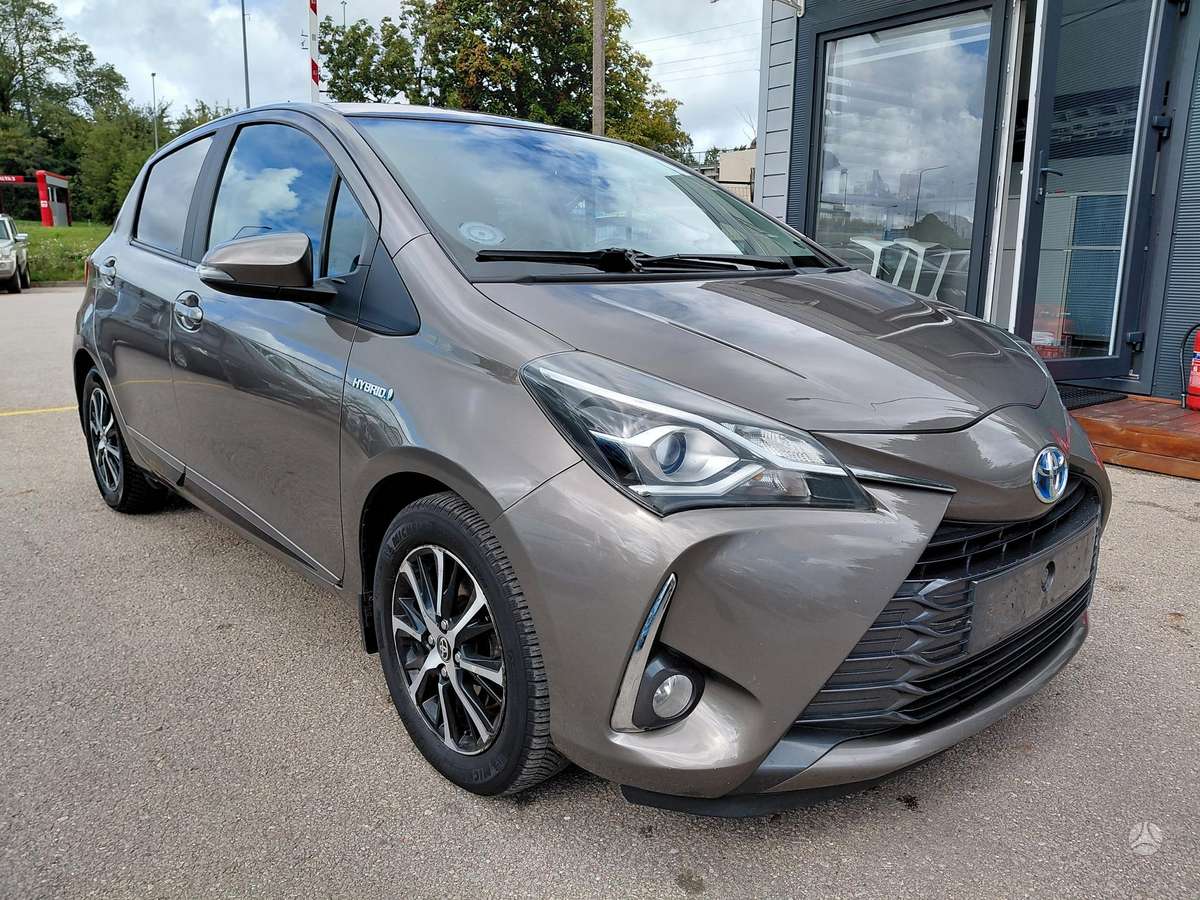 Toyota Yaris - 4
