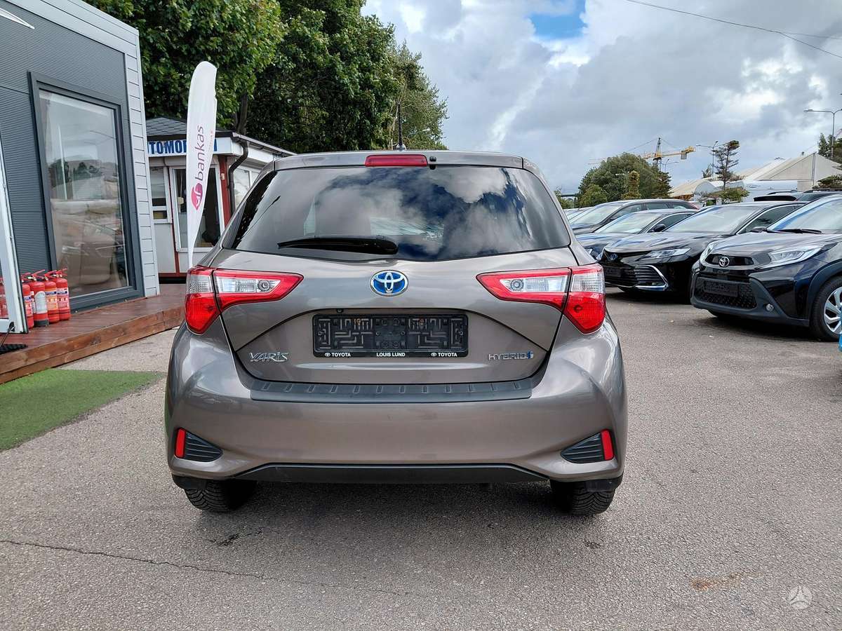 Toyota Yaris - 7