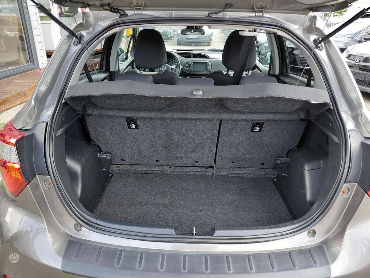 Toyota Yaris - 11