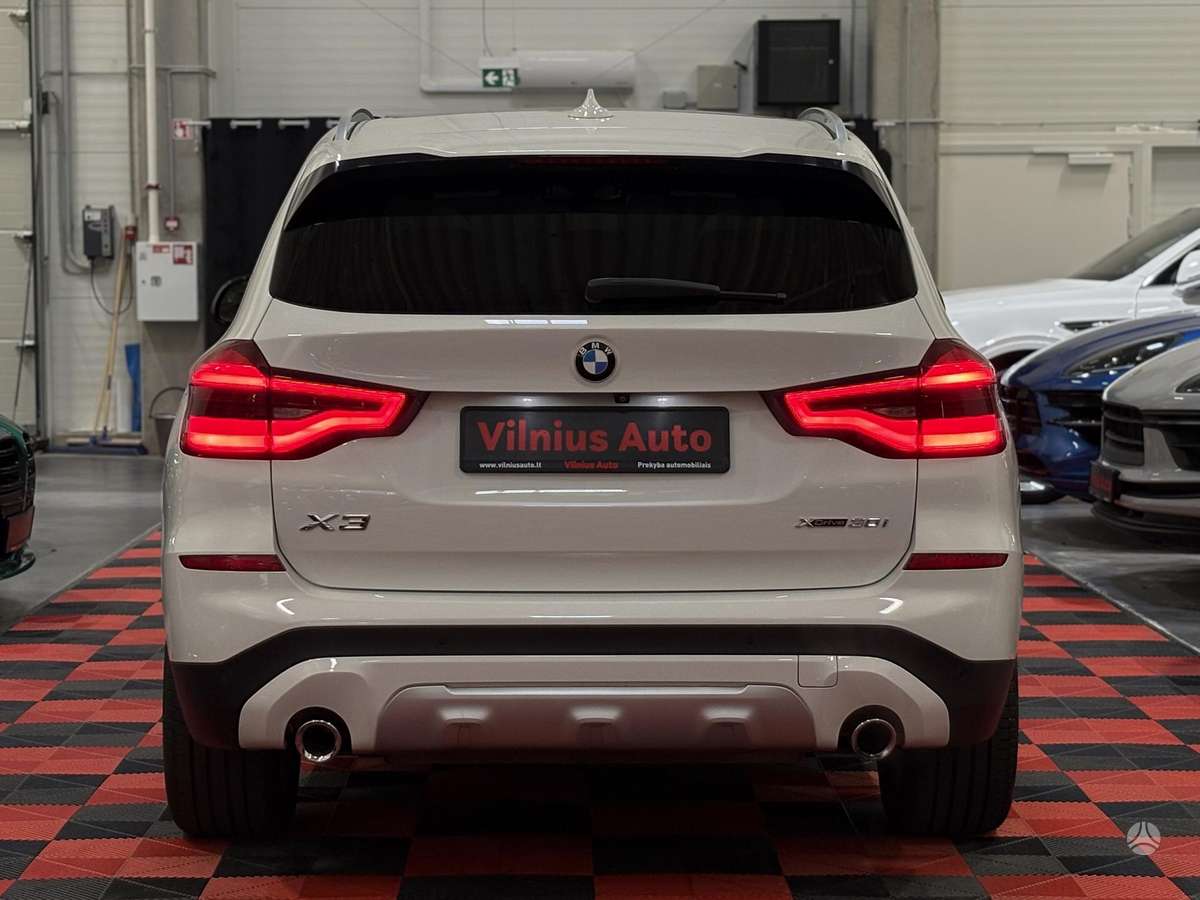 BMW X3, 2.0 l., off-road / crossover