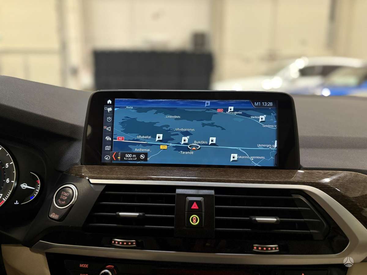 BMW X3, 2.0 l., off-road / crossover