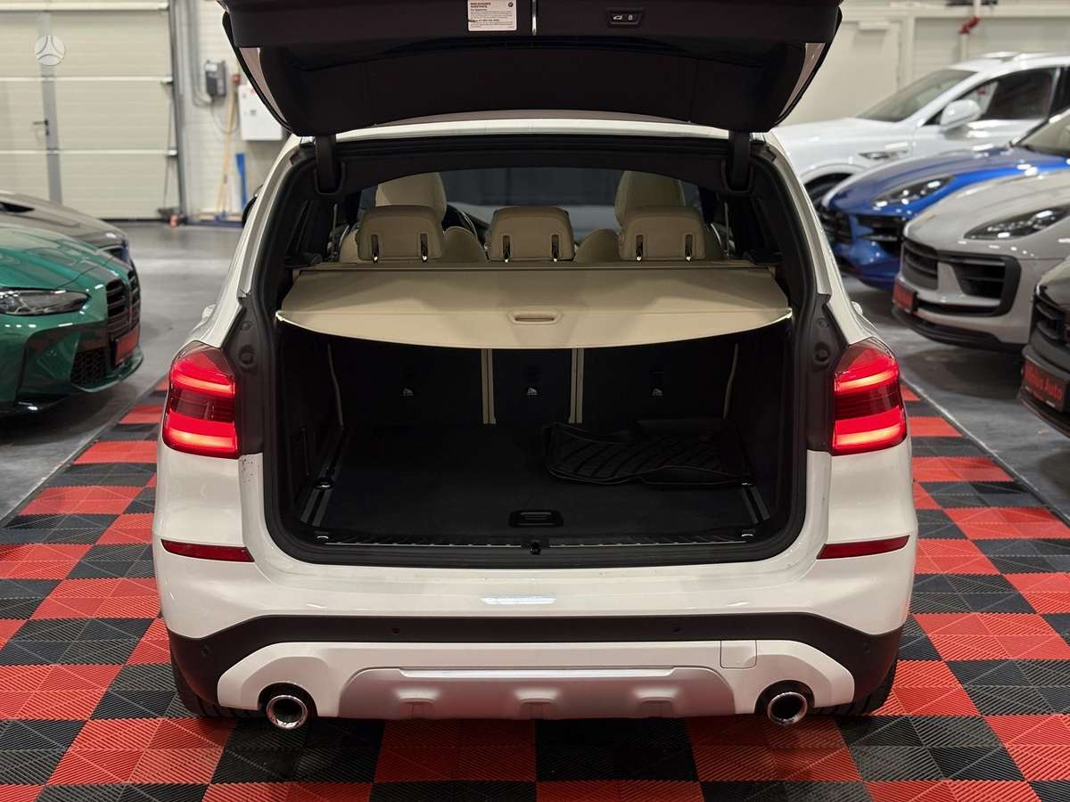 BMW X3, 2.0 l., off-road / crossover