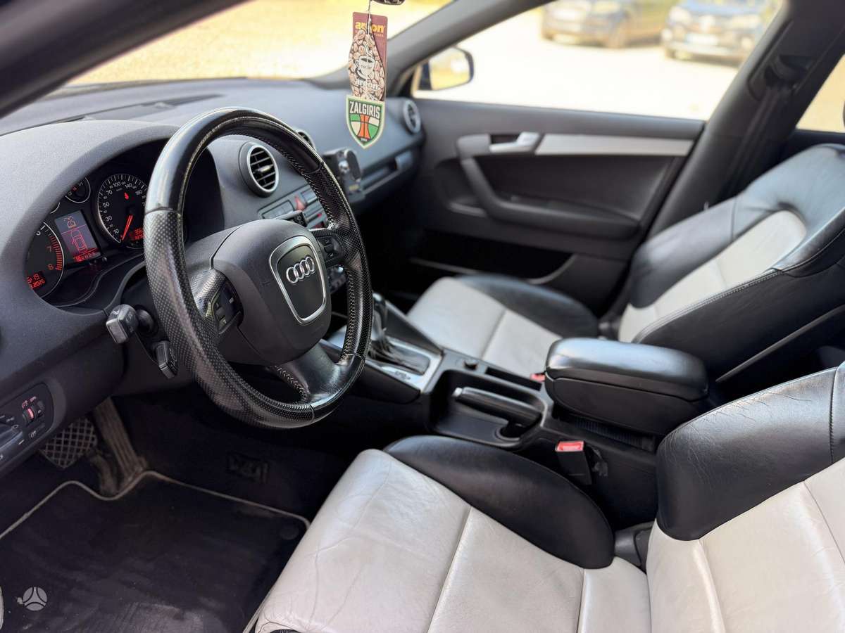 Audi A3, 2.0 l., Хэтчбек