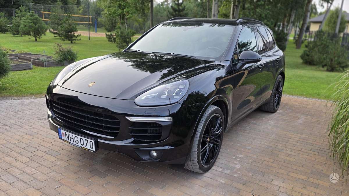 Porsche Cayenne - 3