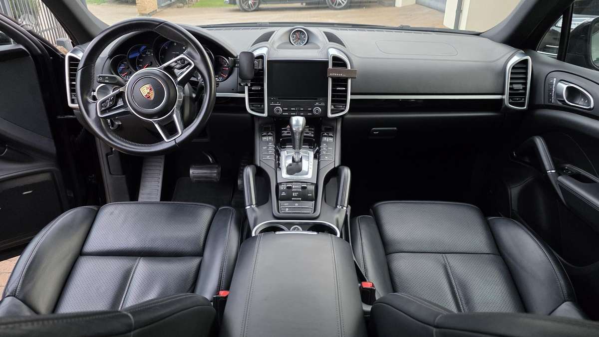 Porsche Cayenne - 7
