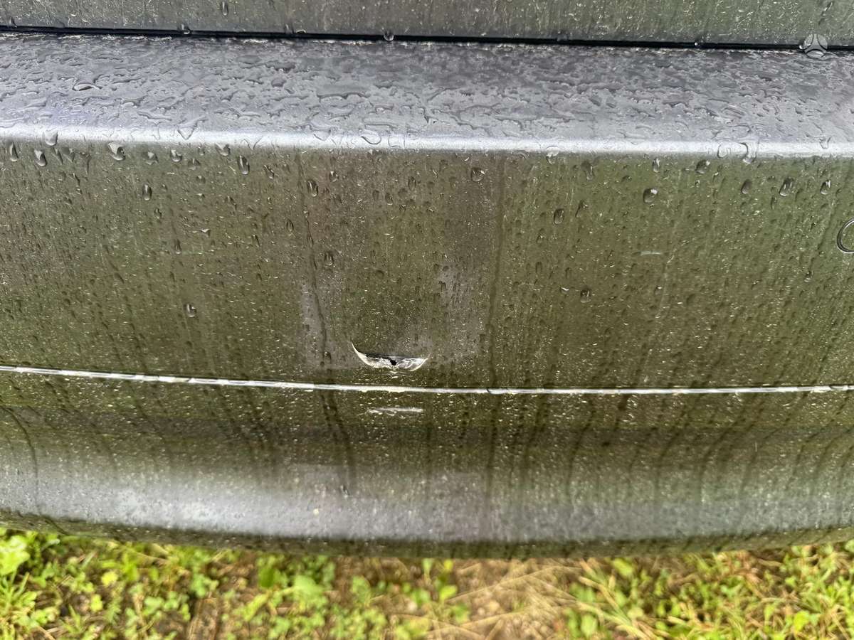 BMW 320, Седан